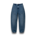 جينز واسع الساقين
