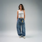 جينز واسع الساقين