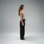 جينز واسع الساقين