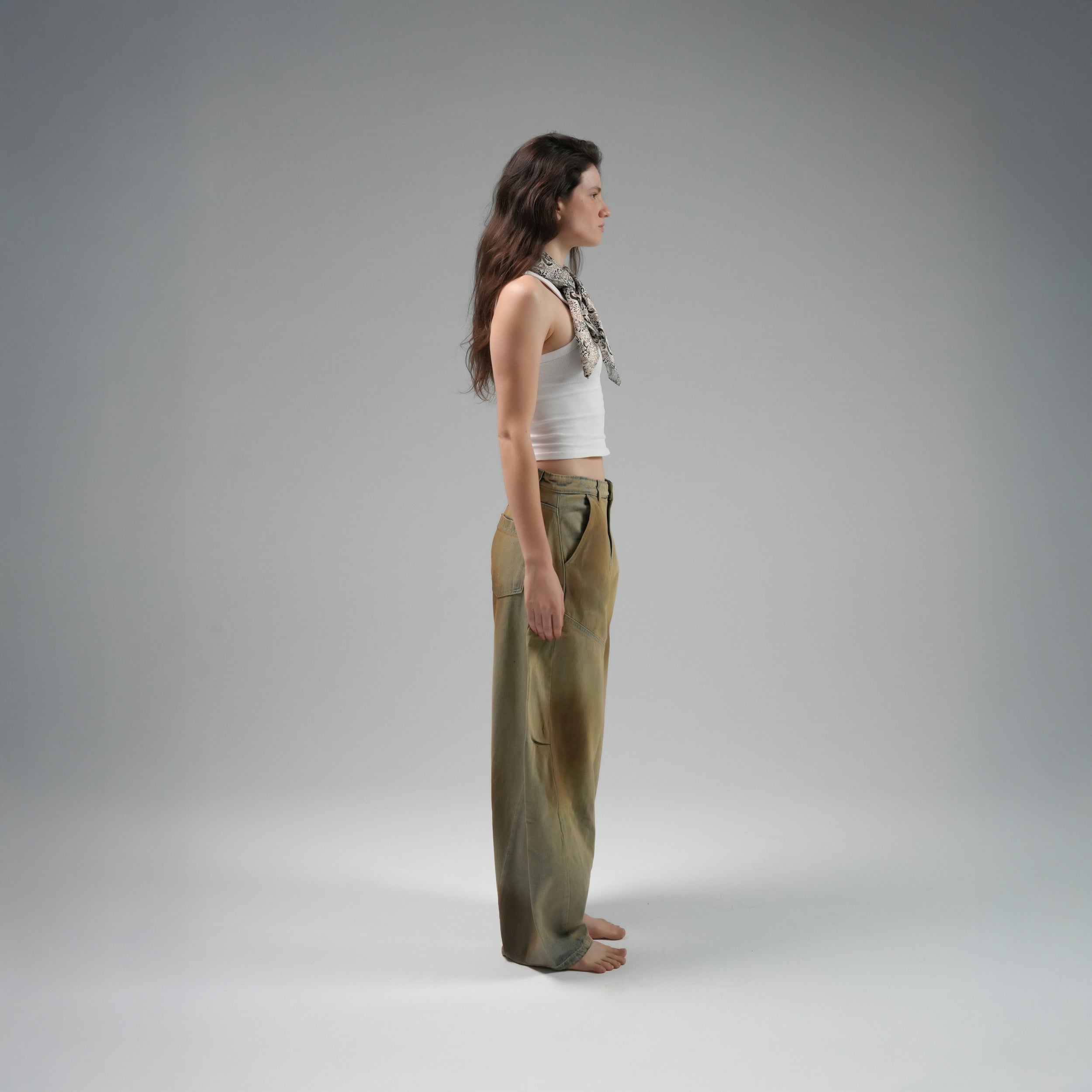 جينز واسع الساقين