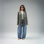 جينز واسع الساقين